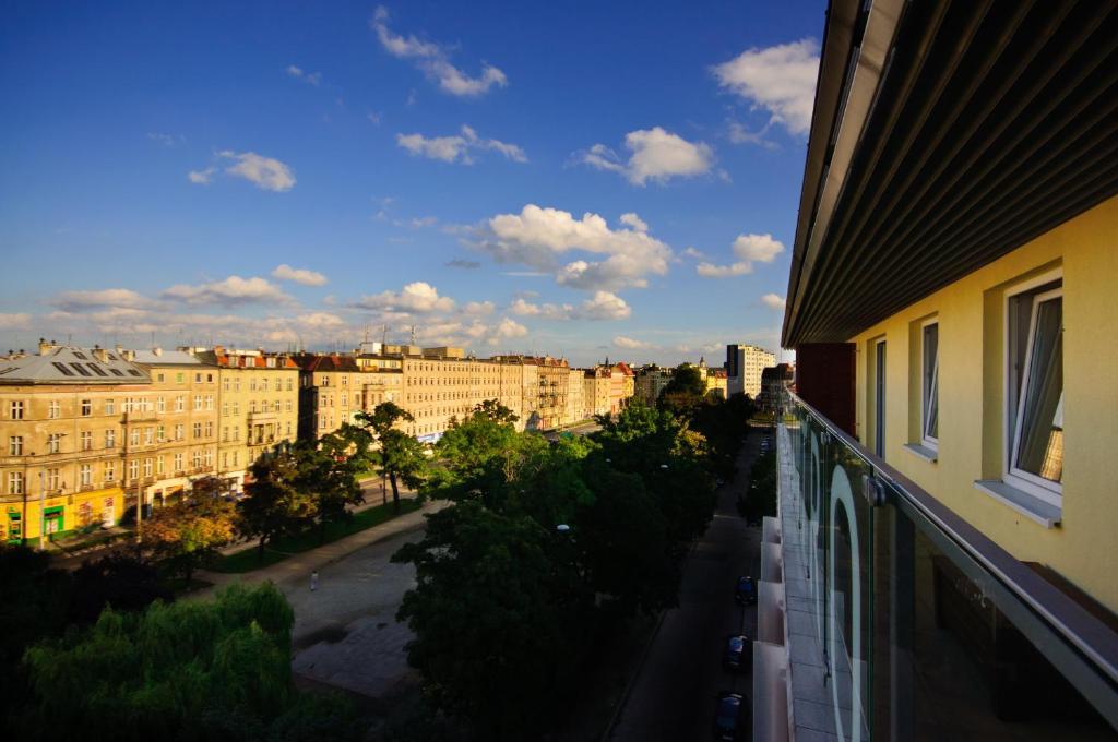 Cilantro Bed & Breakfast Вроцлав Екстериор снимка