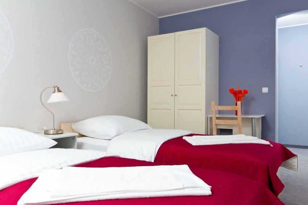 Cilantro Bed & Breakfast Вроцлав Екстериор снимка