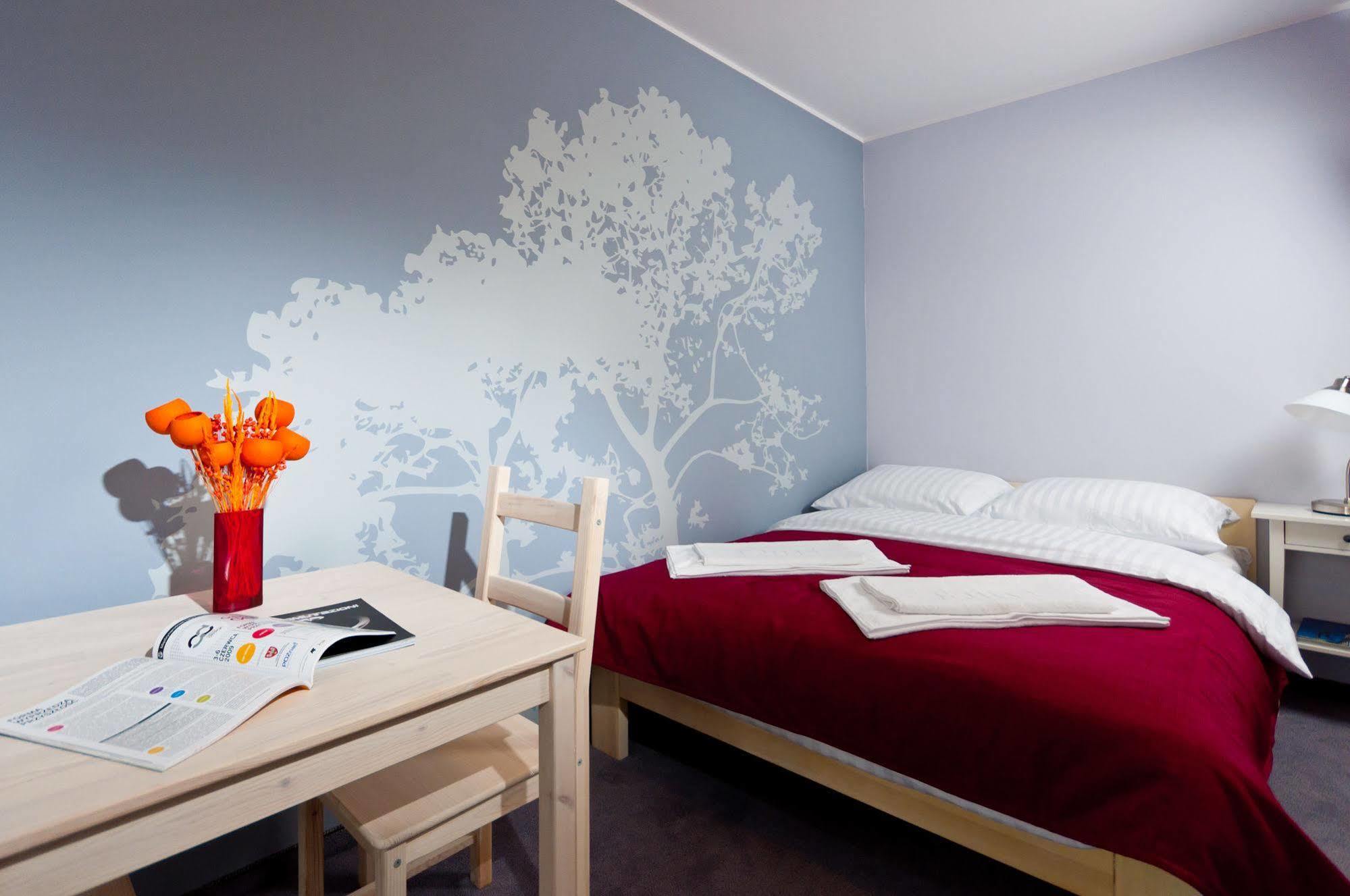 Cilantro Bed & Breakfast Вроцлав Екстериор снимка