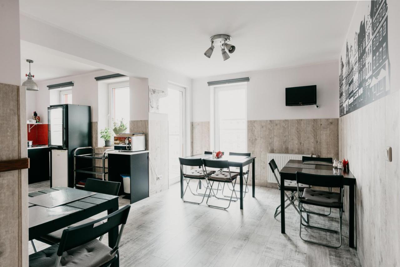 Cilantro Bed & Breakfast Вроцлав Екстериор снимка